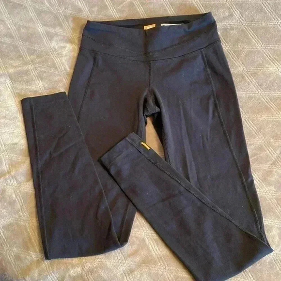 Lucy Hatha Collection Black Leggings in Size XS. - Picture 1 of 11